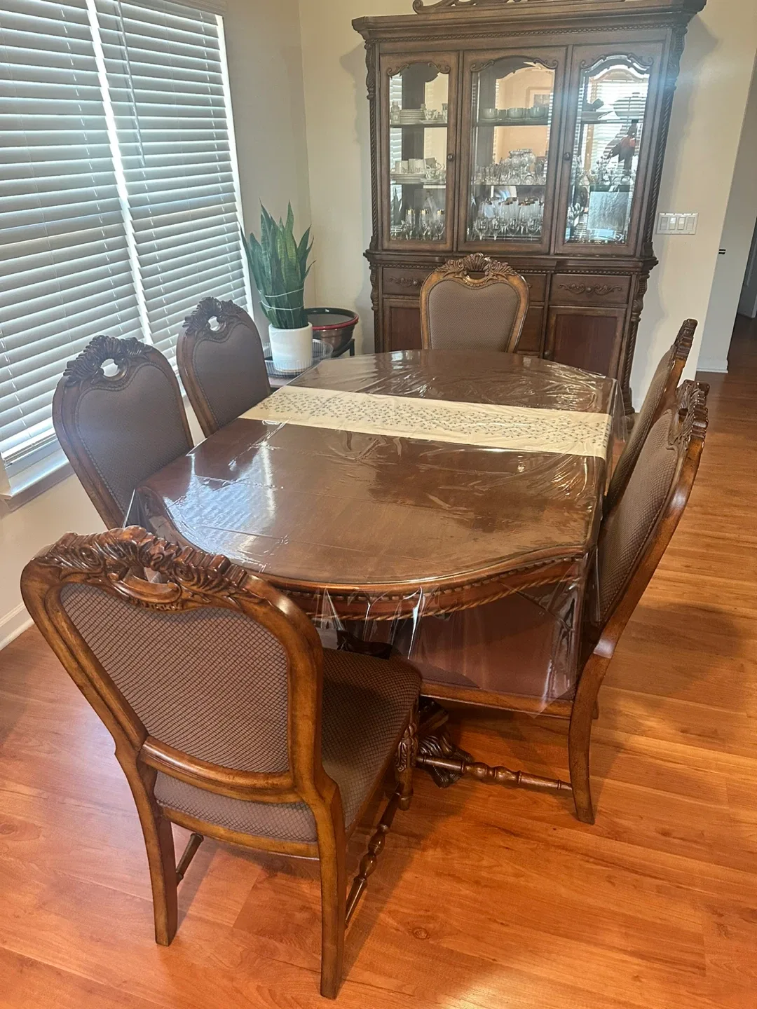 Moving Sale Furniture image indicator(3)