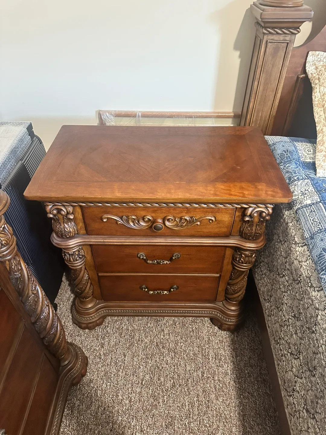 Moving Sale Furniture image indicator(5)