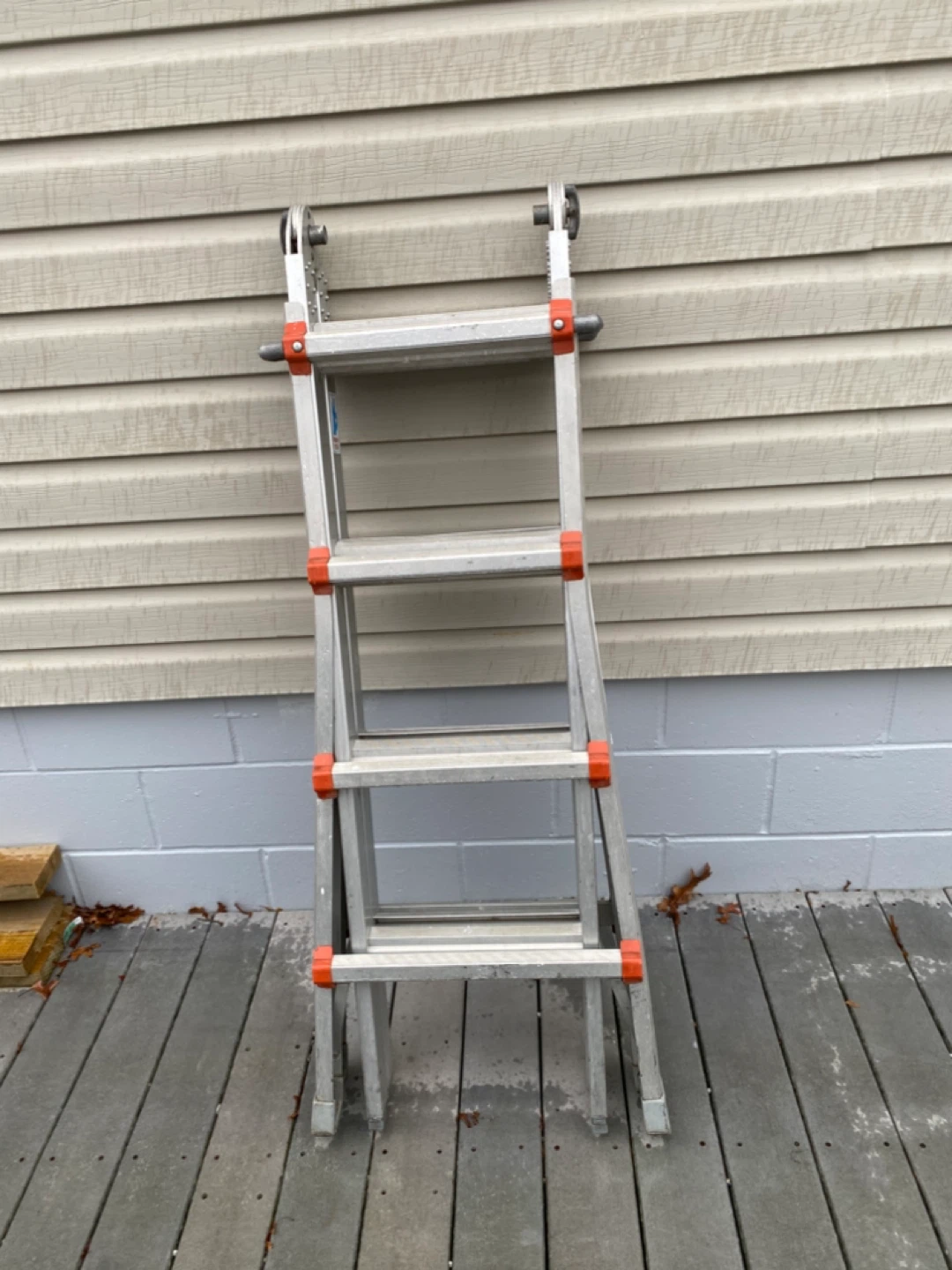 Clean out - Little Giant Ladder - Adjustable 4-7 Feet - photo 2