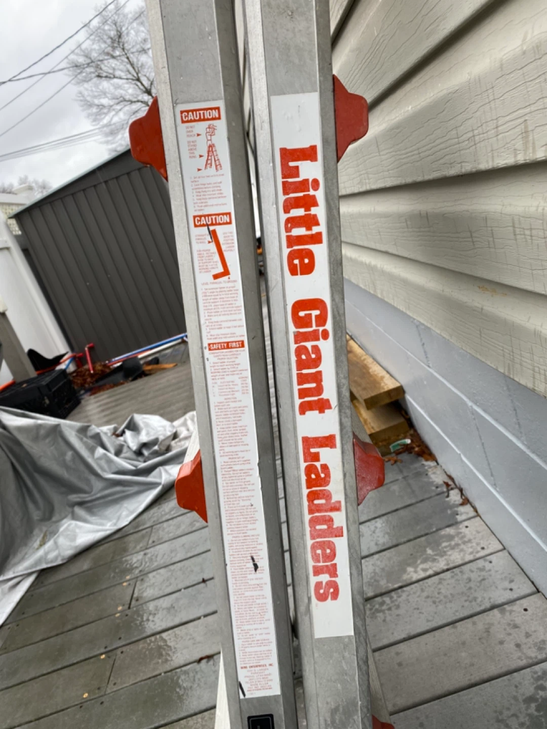 Clean out - Little Giant Ladder - Adjustable 4-7 Feet