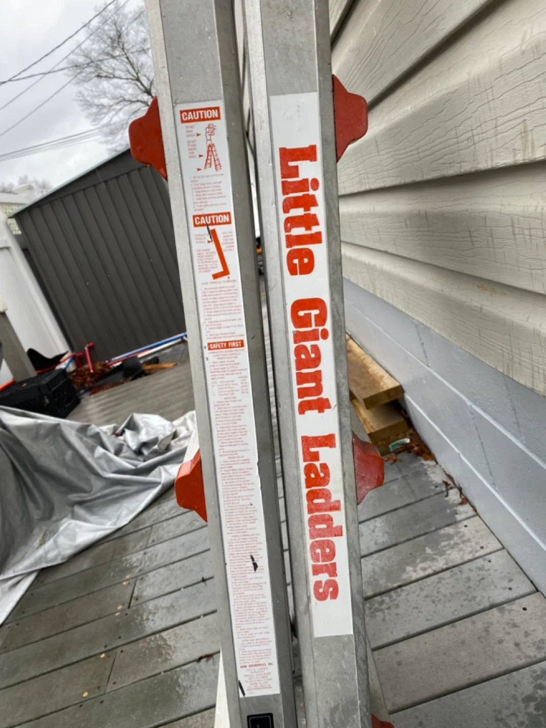 Clean out - Little Giant Ladder - Adjustable 4-7 Feet