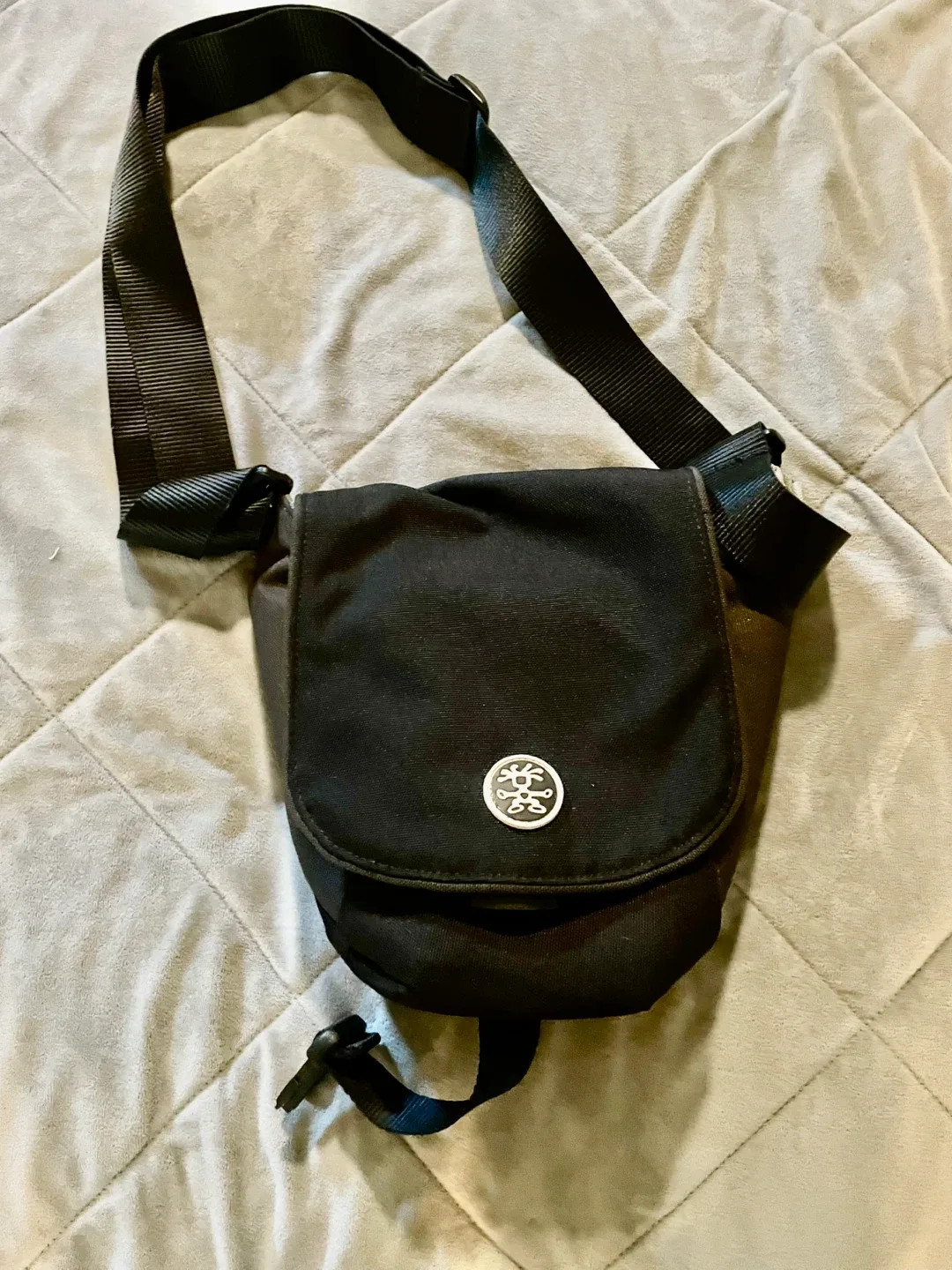 #cleanout Crumpler 3 Million Dollar Home Camera Bag