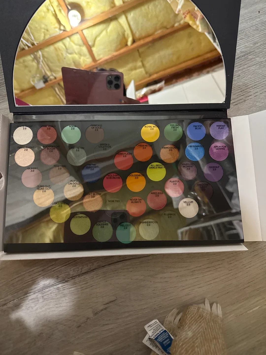 MAC 40 Shades of Pride Eyeshadow Palette - New image indicator(2)