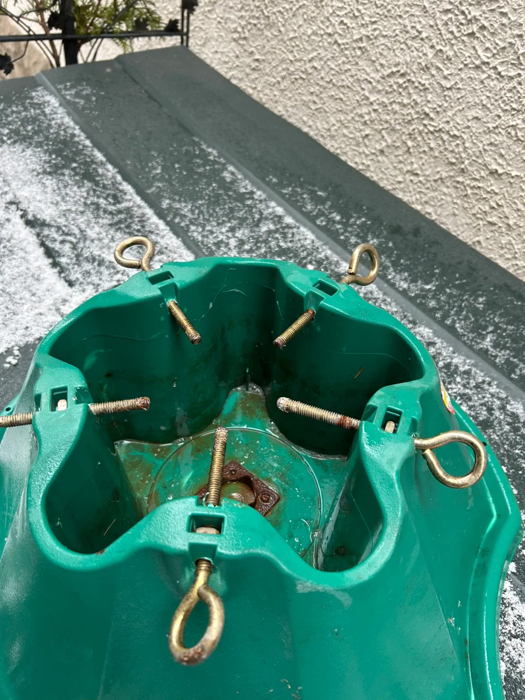 $6 Xmas christmas tree stand base EY Donlands O'Connor Elmsdale image indicator(2)