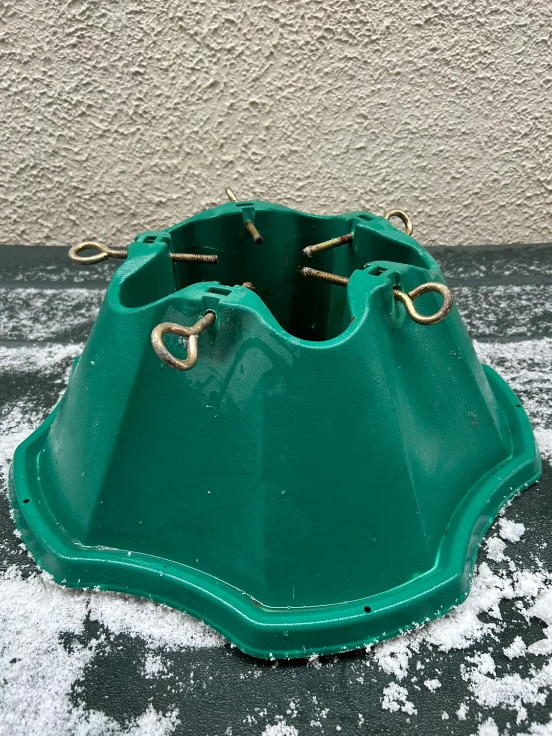 $6 Xmas christmas tree stand base EY Donlands O'Connor Elmsdale