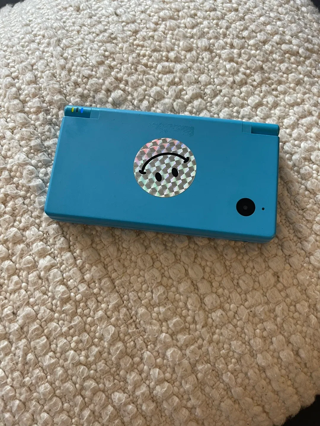 Nintendo DSI Lite - Blue image indicator(3)