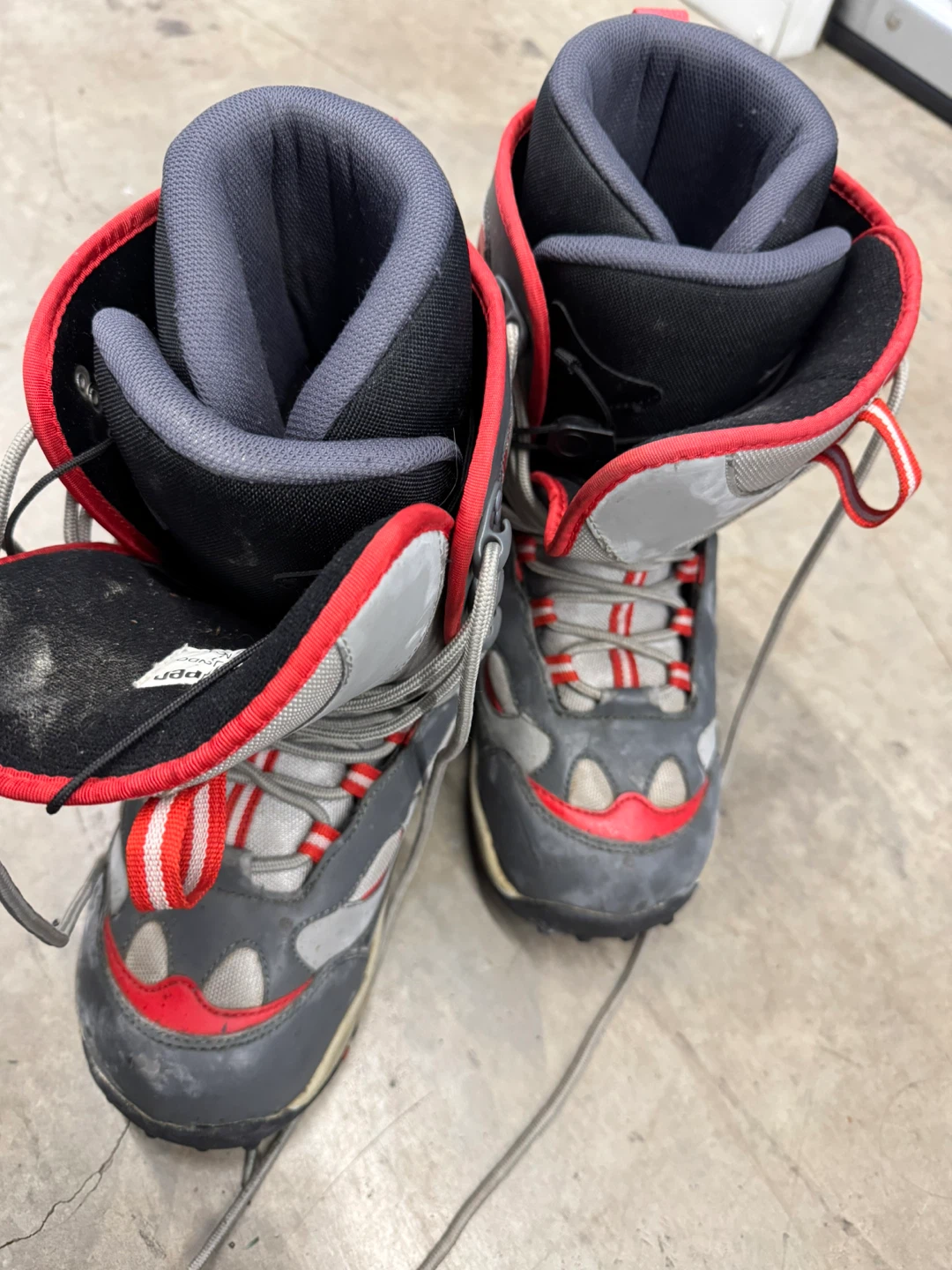 Kemper Snowboard Boots - Size 9 - photo 2