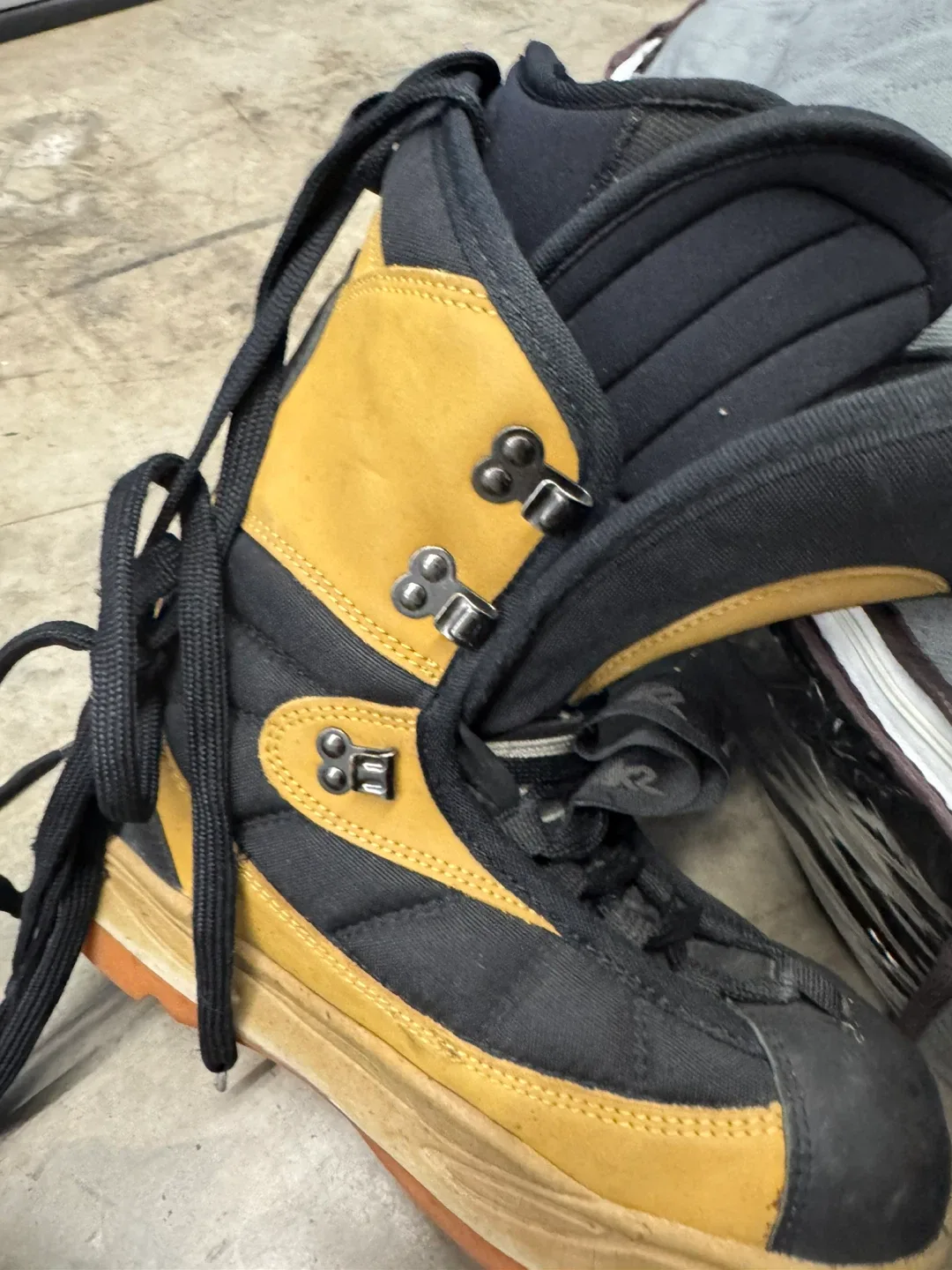 Ride Eclipse US 8 Snowboard Boots