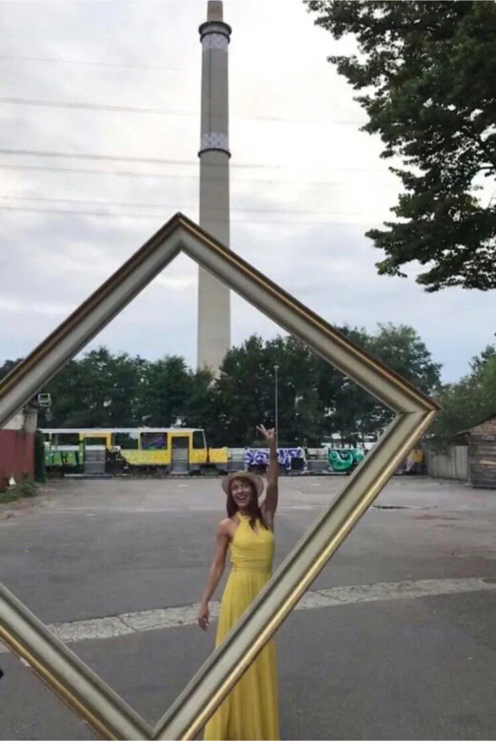 Veneno en la Piel Yellow Maxi Dress #Cleanout image indicator(5)