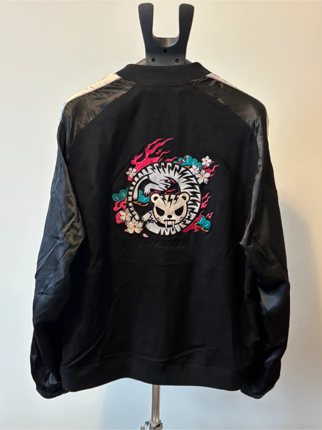 Black Sweatshirt