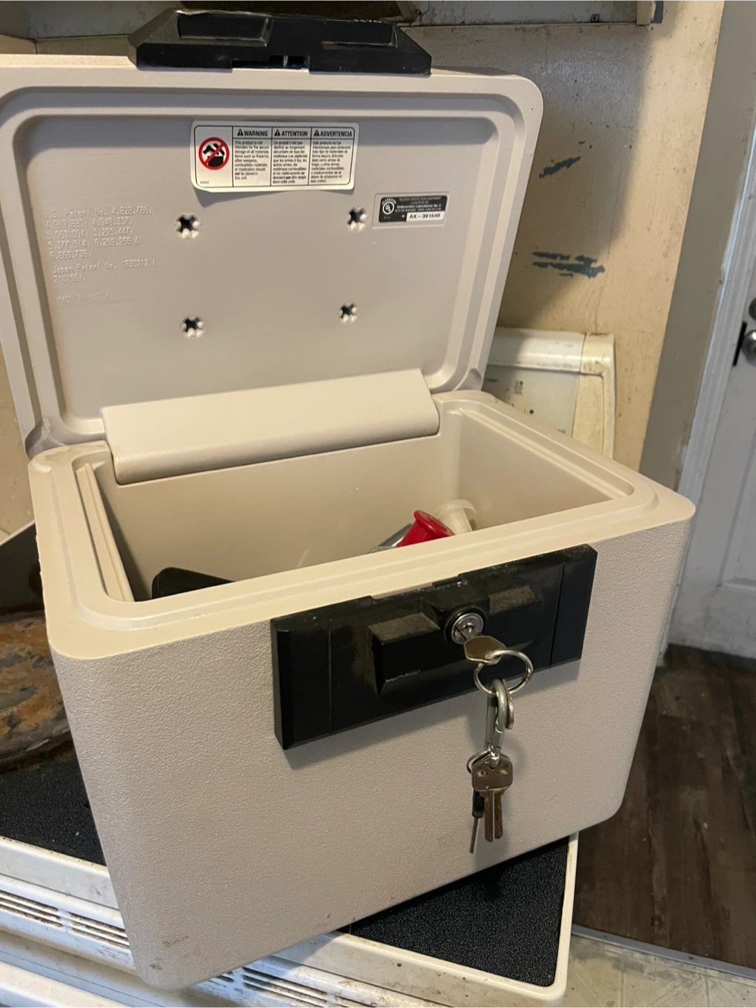 SentrySafe 1170 Fire Safe Box with Key - photo 2