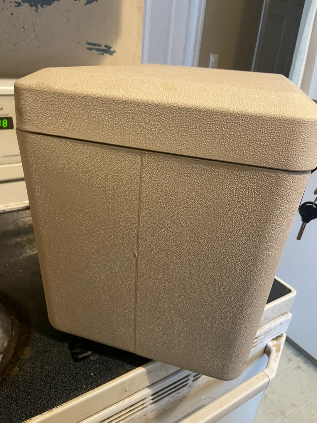SentrySafe 1170 Fire Safe Box with Key - photo 3
