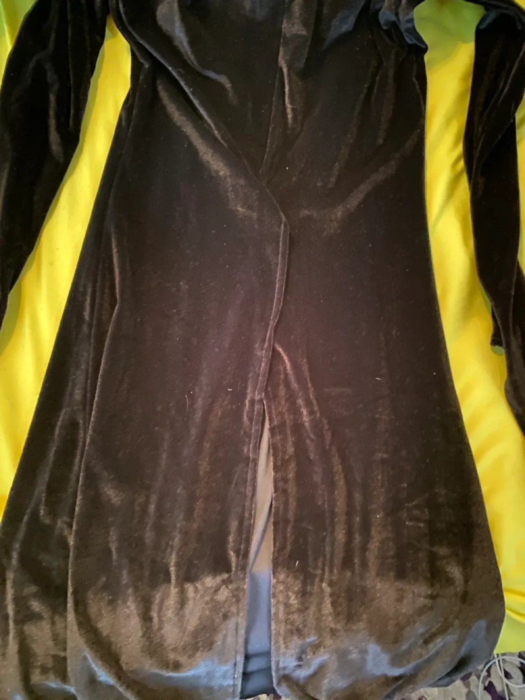 Yaohuole Black Velvet Dress - Size XS image indicator(4)