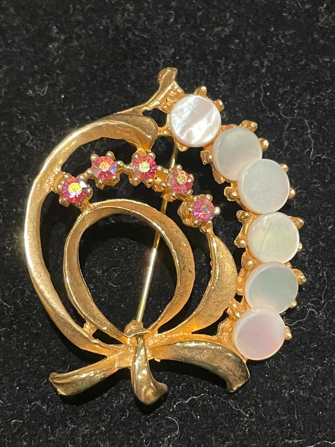 Vintage Gold Tone Brooch with Pearls and Rhinestones - photo 2