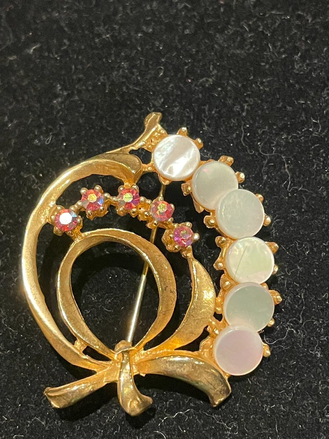 Vintage Gold Tone Brooch with Pearls and Rhinestones - photo 4