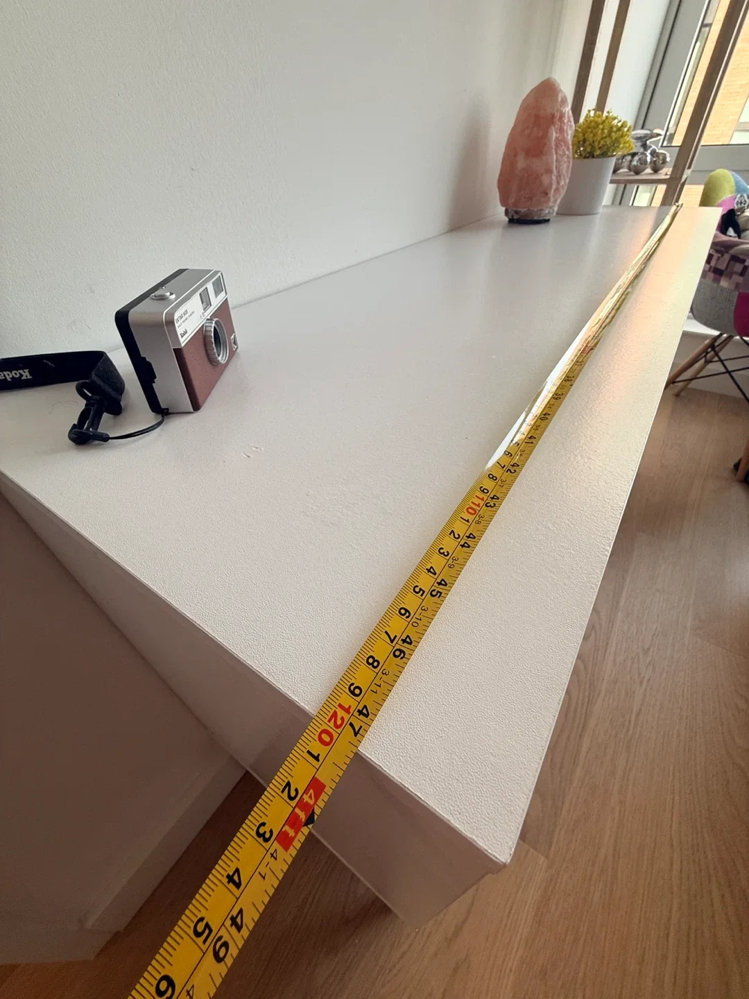 White 6-Drawer Dresser image indicator(4)