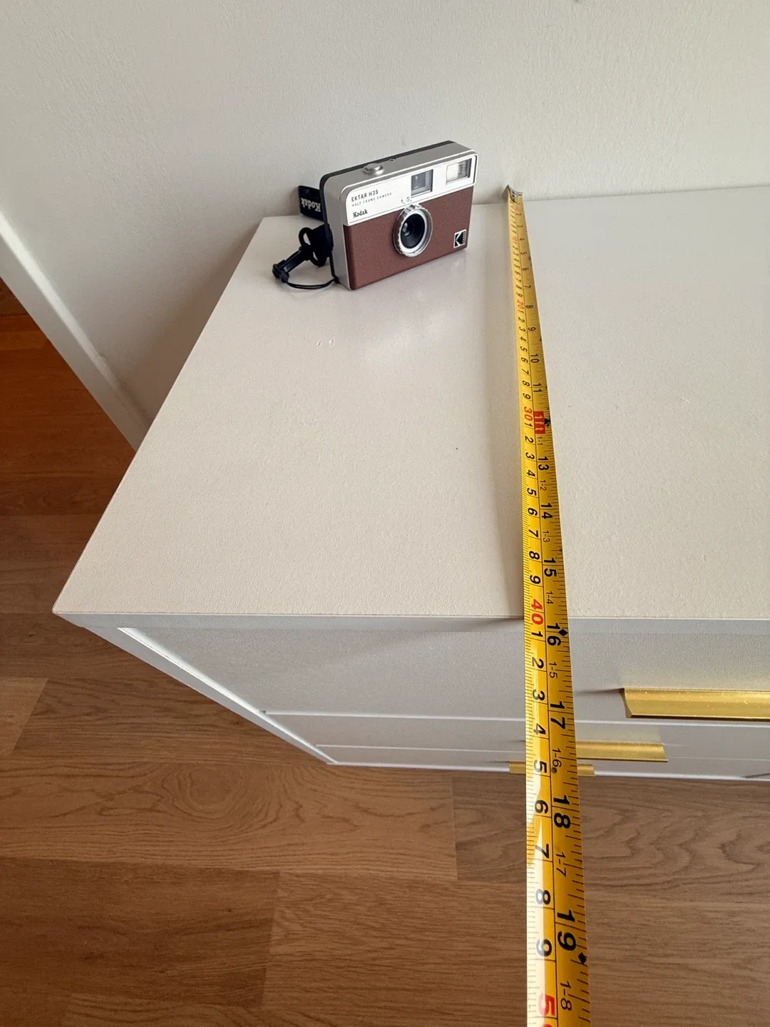 White 6-Drawer Dresser image indicator(6)