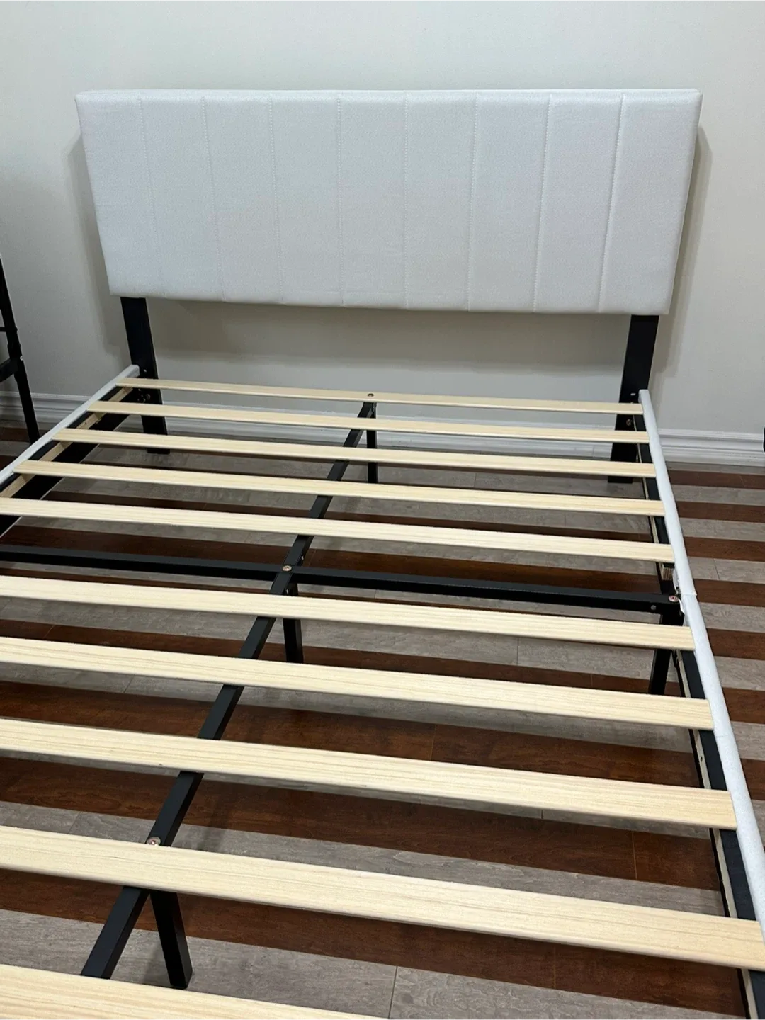 White Upholstered Bed Frame (Queen size) image indicator(2)