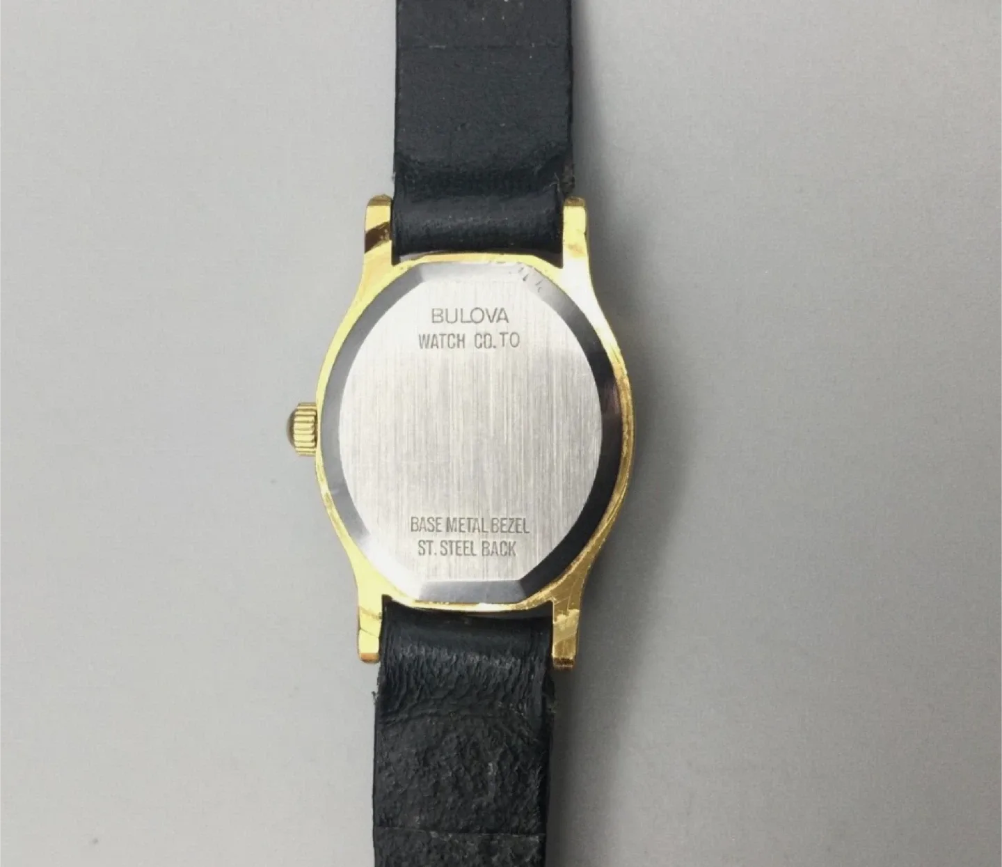 Vintage Caravelle Bulova Quartz Ladies Watch image indicator(3)