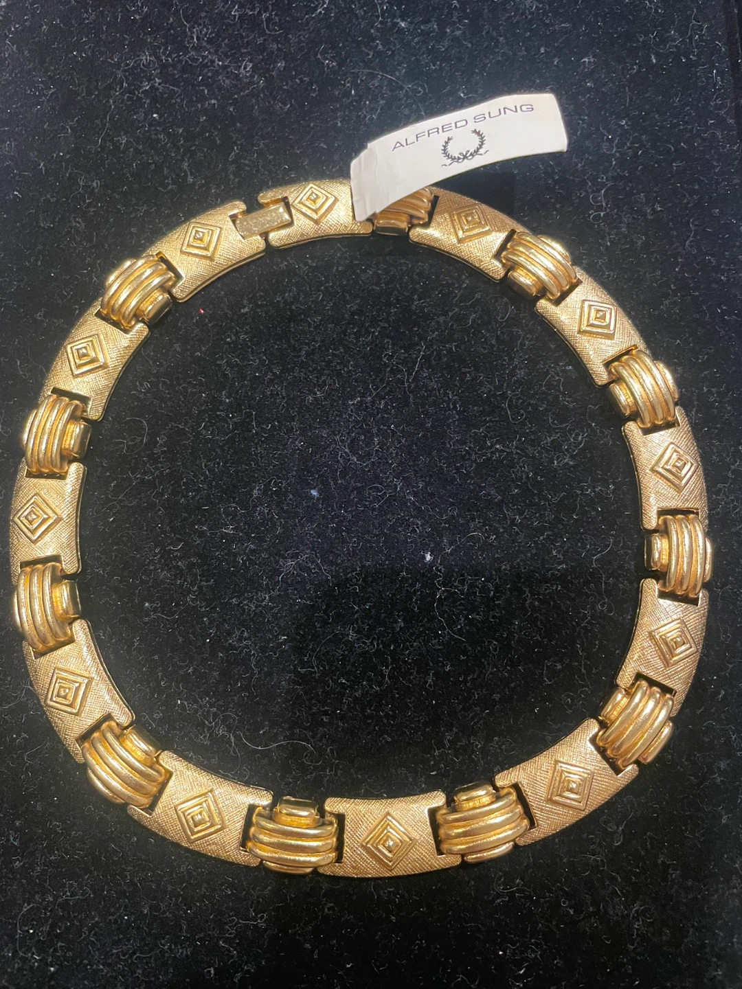 UNIQUE 3 pc Alfred Sung Gold Tone Necklace & Earrings Set - photo 3