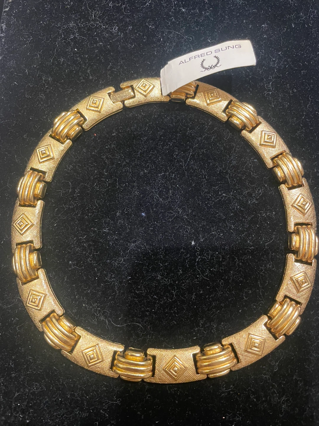 UNIQUE 3 pc Alfred Sung Gold Tone Necklace & Earrings Set - photo 4