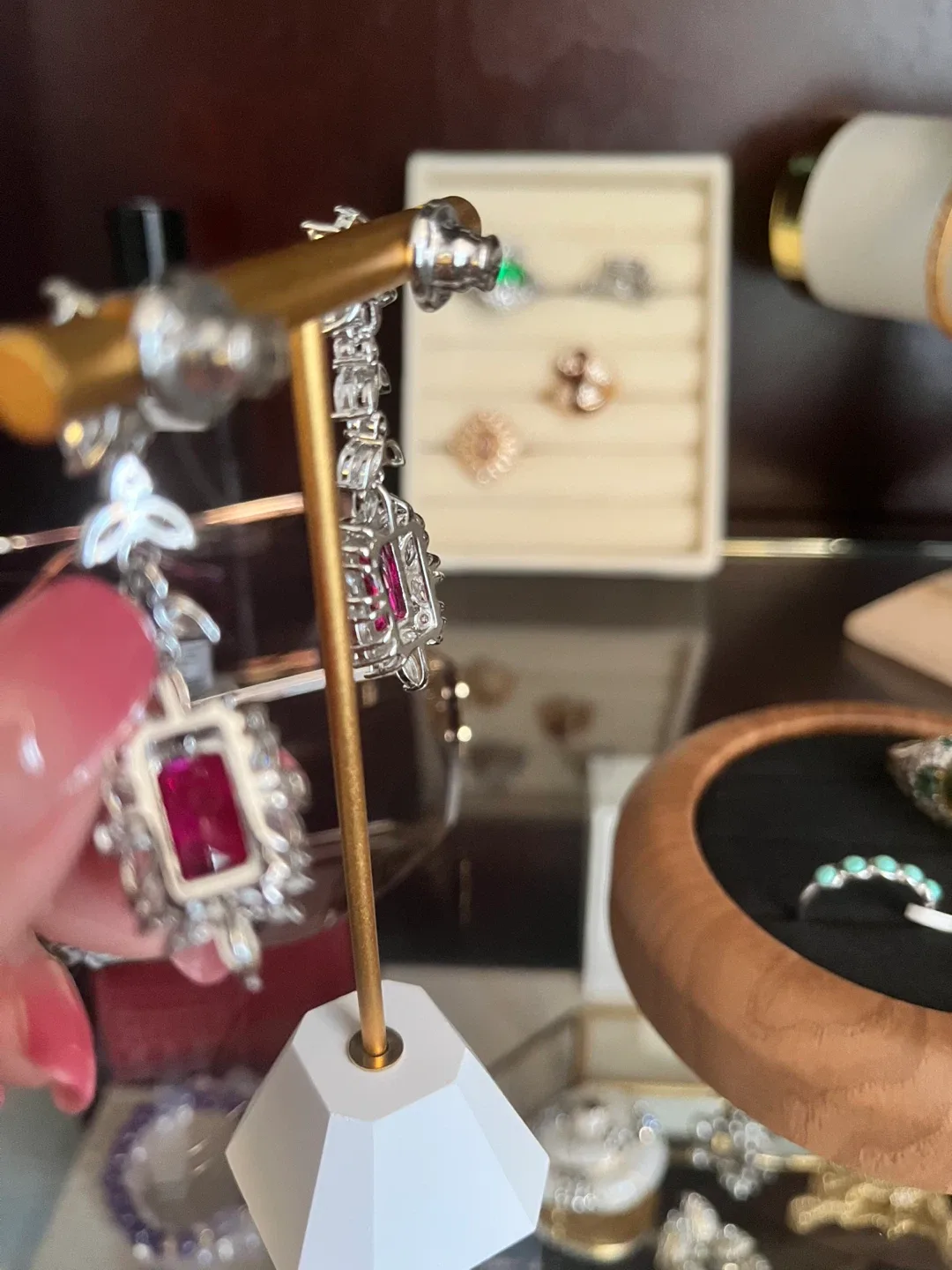 Red Gem Dangle Earrings image indicator(2)