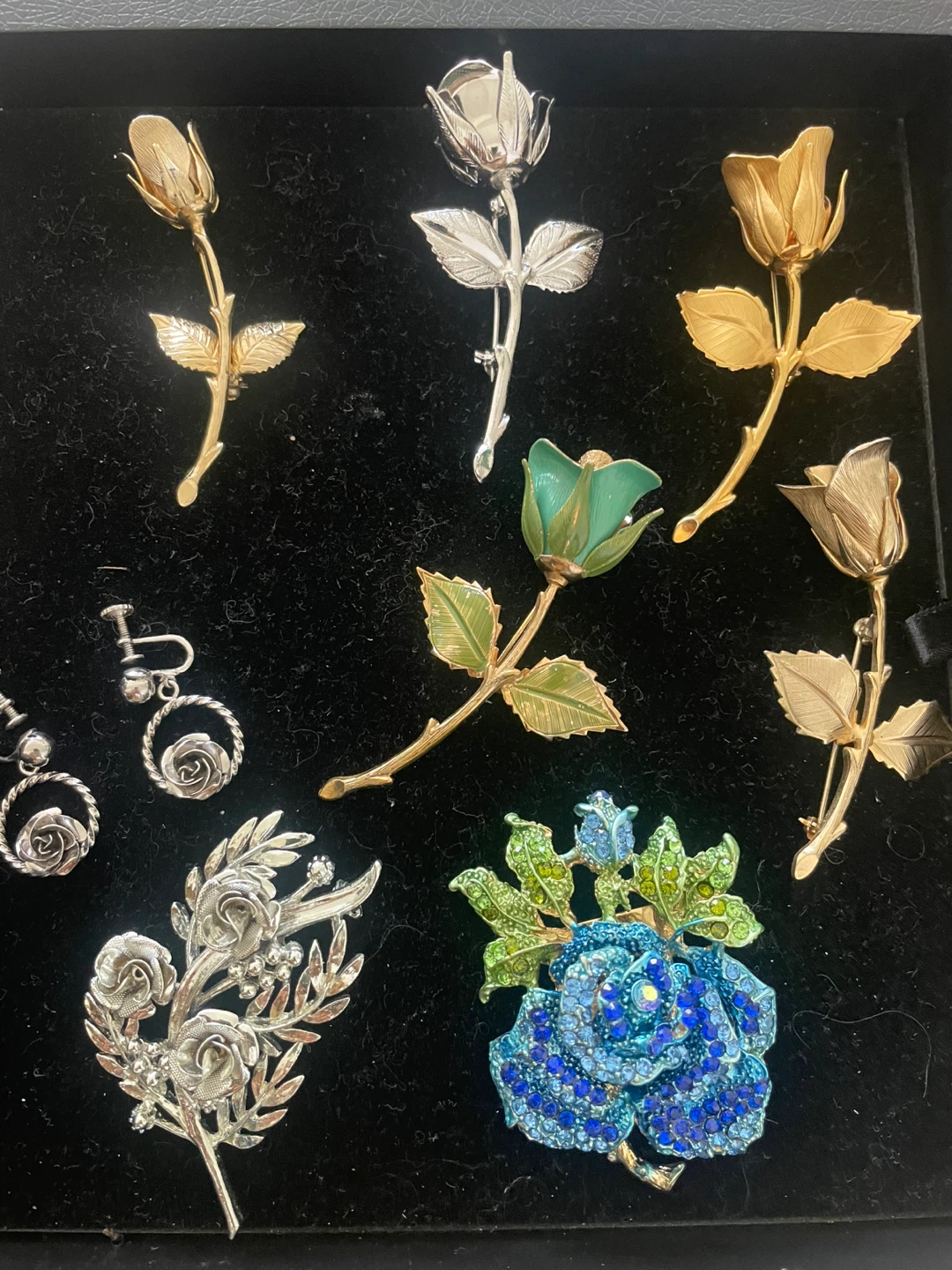 Stunning Vintage Floral Brooches - photo 3