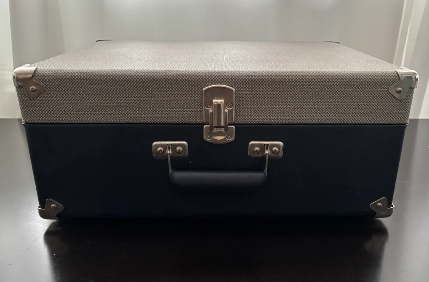 Crosley Turntable - Black image indicator(6)