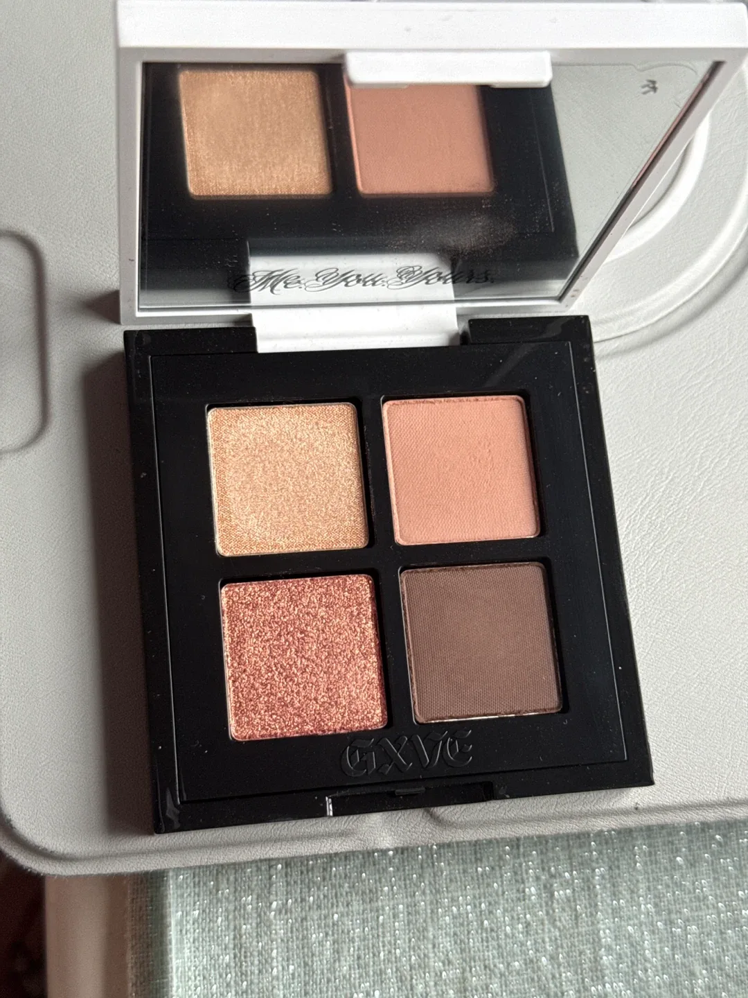 Gxve Eye Shadow Palette