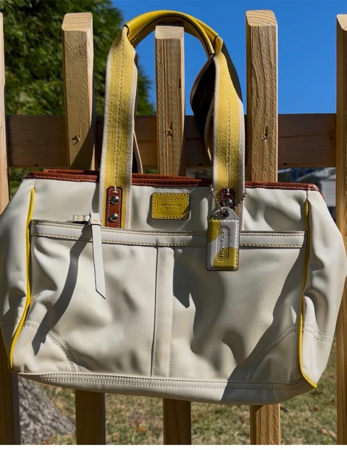 #CLEANOUT Coach Cream/Yellow Handbag image indicator(6)