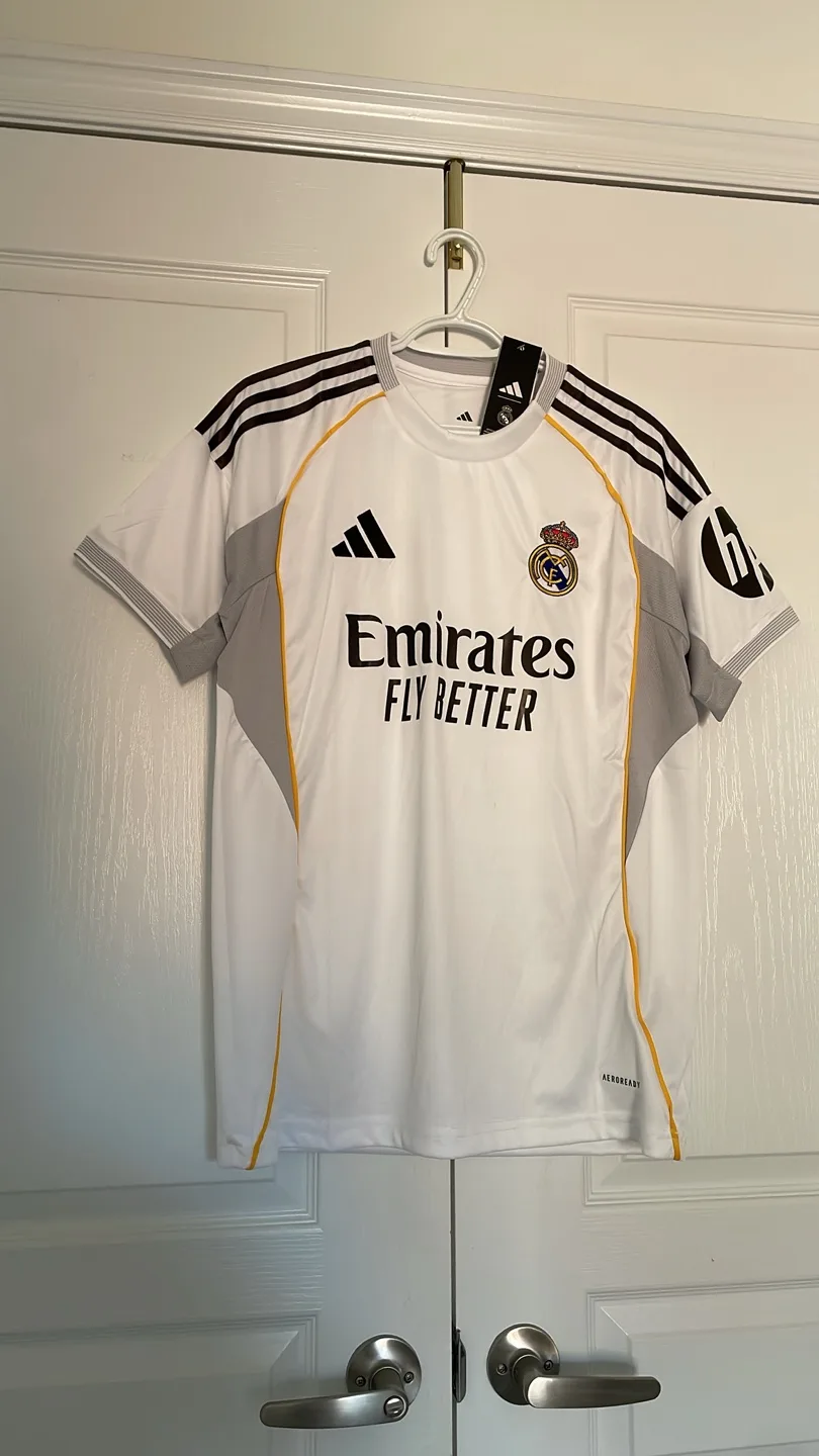 Adidas Arsenal & Real Madrid Soccer Jerseys image indicator(3)