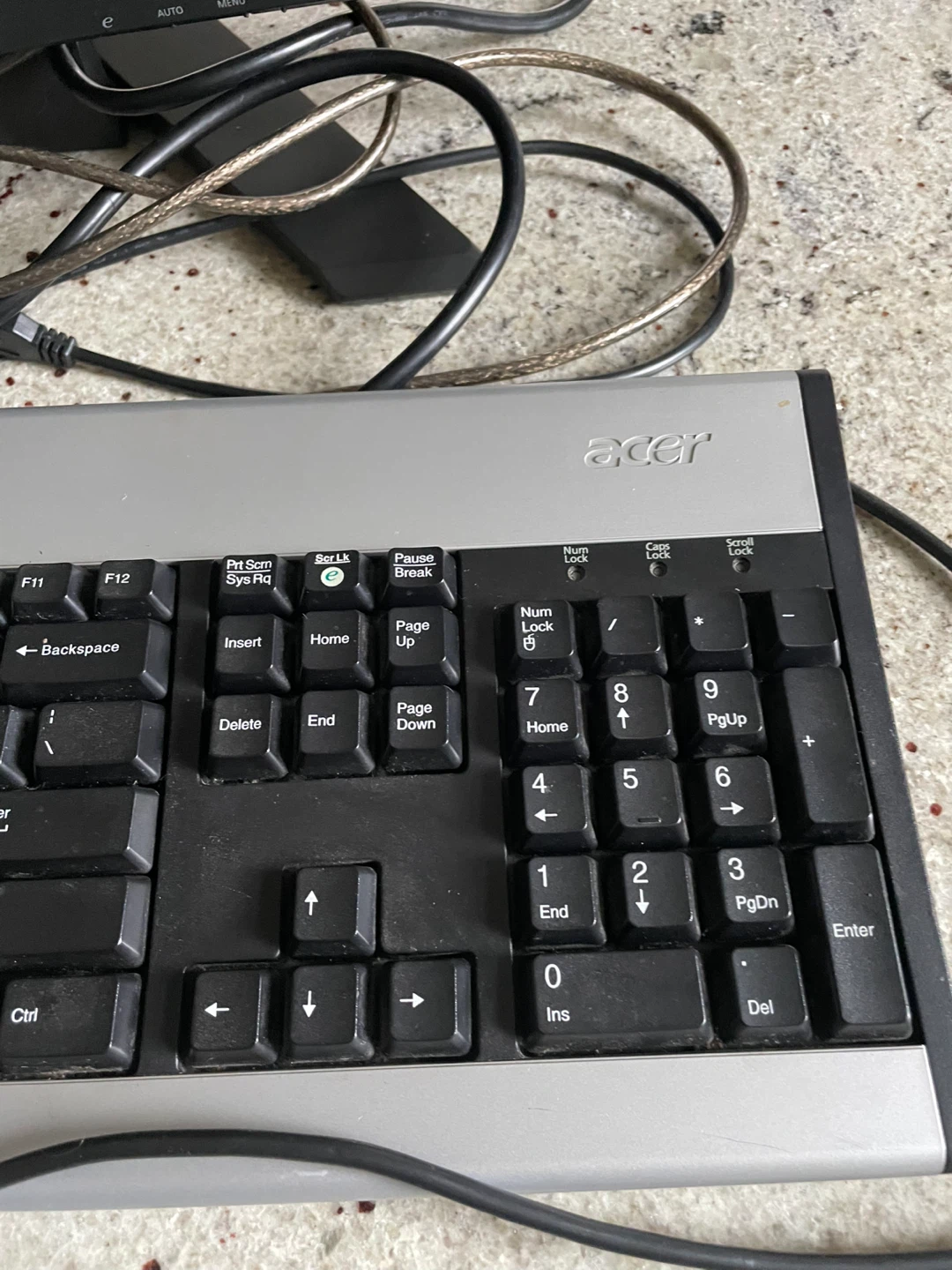 Acer Monitor & Keyboard - photo 3