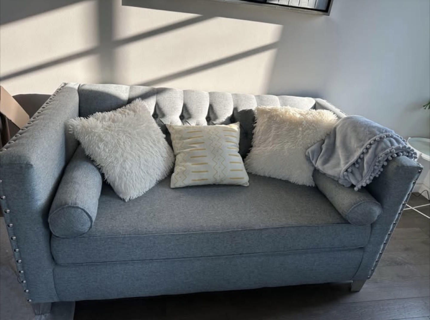 Grey living set (Loveseat + Sofa)
