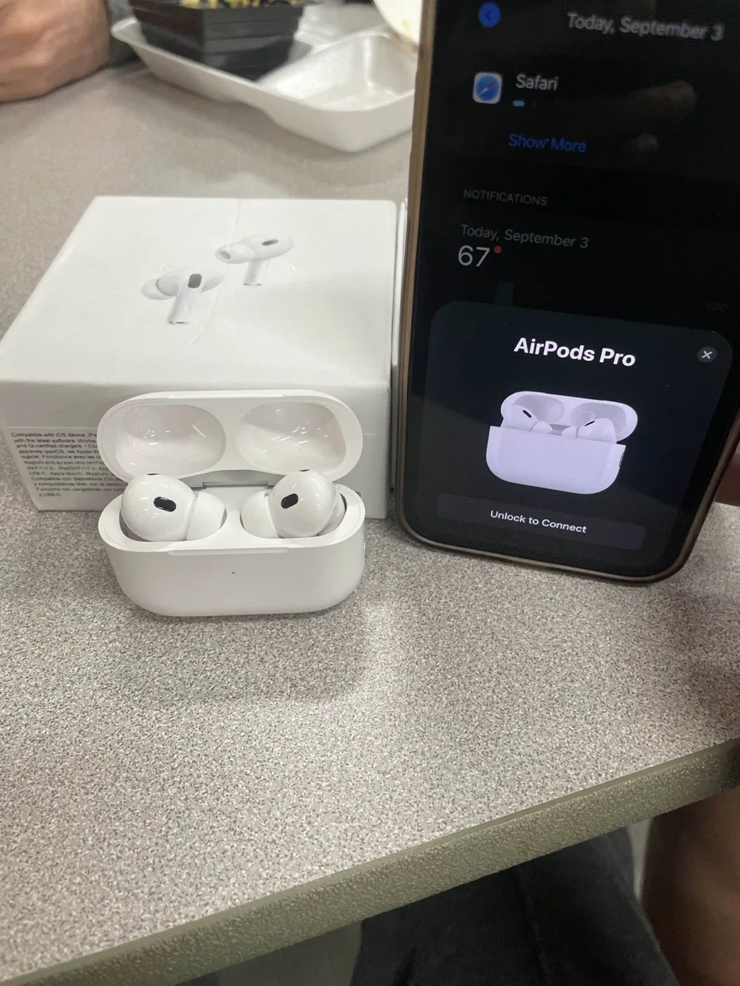 Apple AirPods Pro (2nd generation) - New image indicator(3)