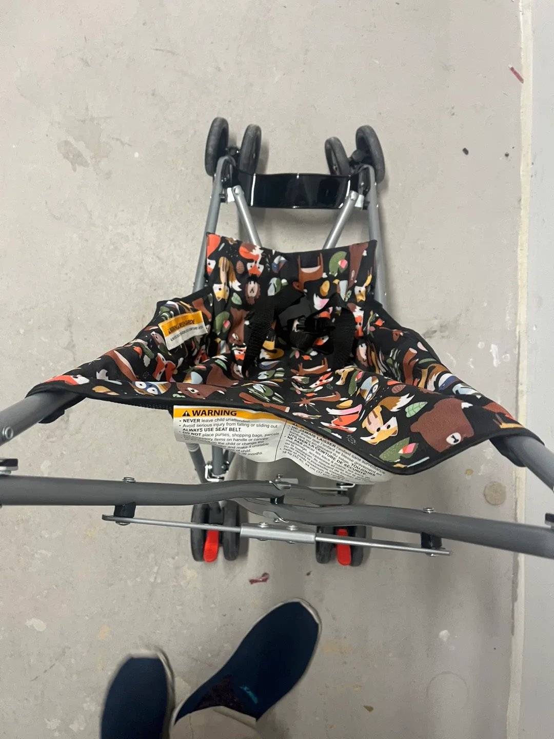 ELEFANTE Juvenile Products Stroller