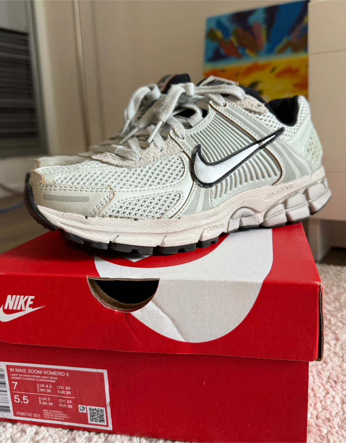 Nike Zoom Vomero 5 Women's Size 7 - photo 3