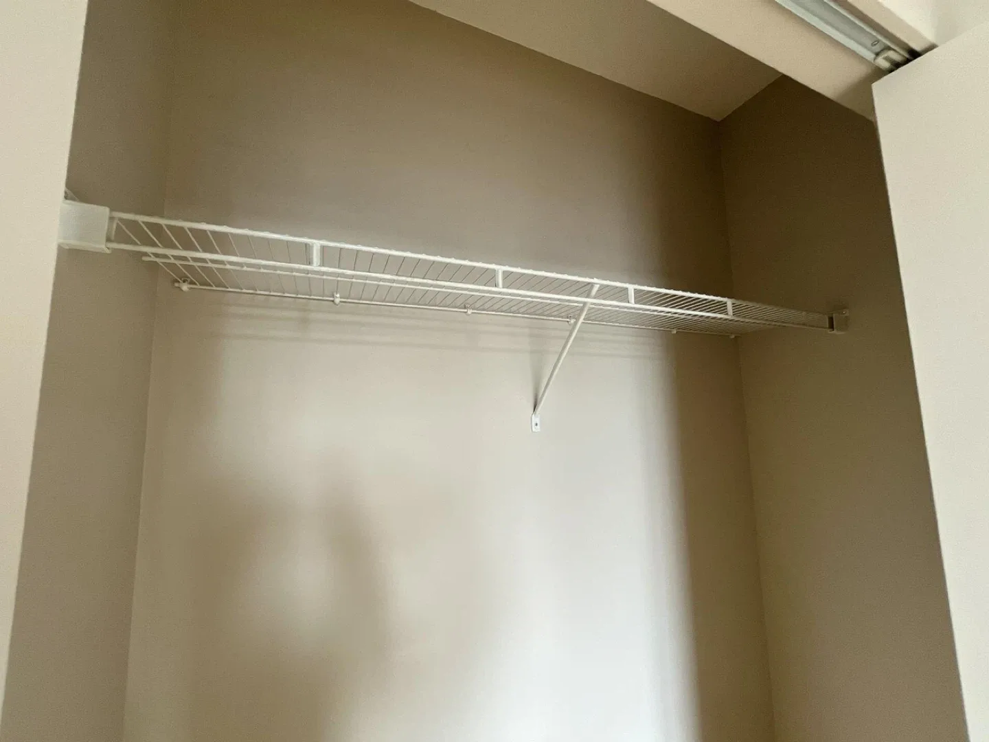 Private Room and Bathroom in Yaletown image indicator(4)