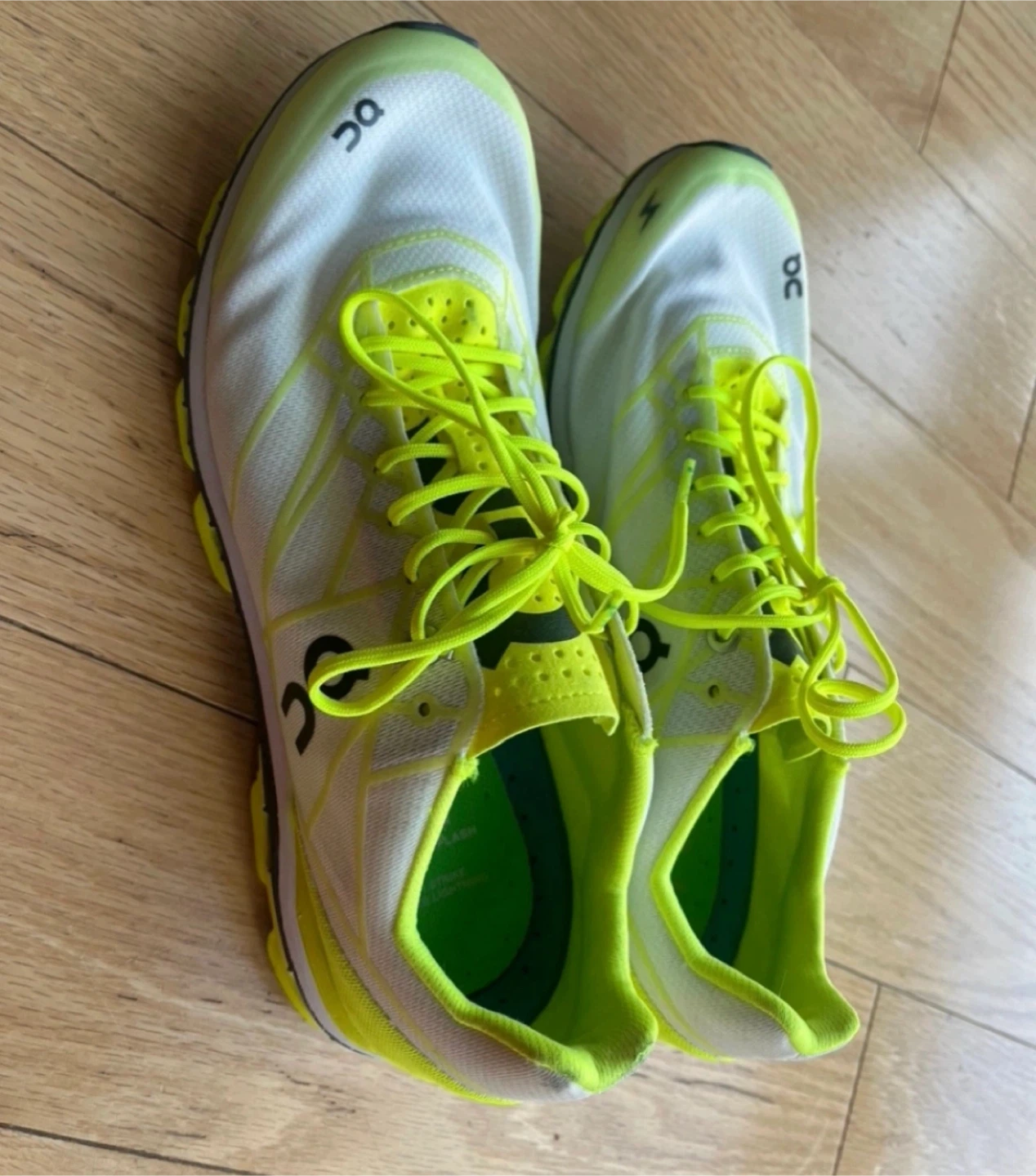 #Cleanout On cloud womens Running Shoes size 9 - photo 2