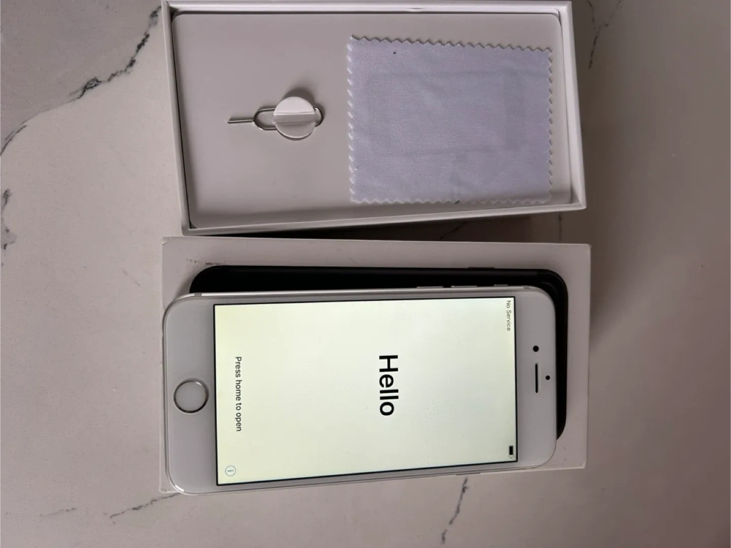Used iPhone 6 with box and charger