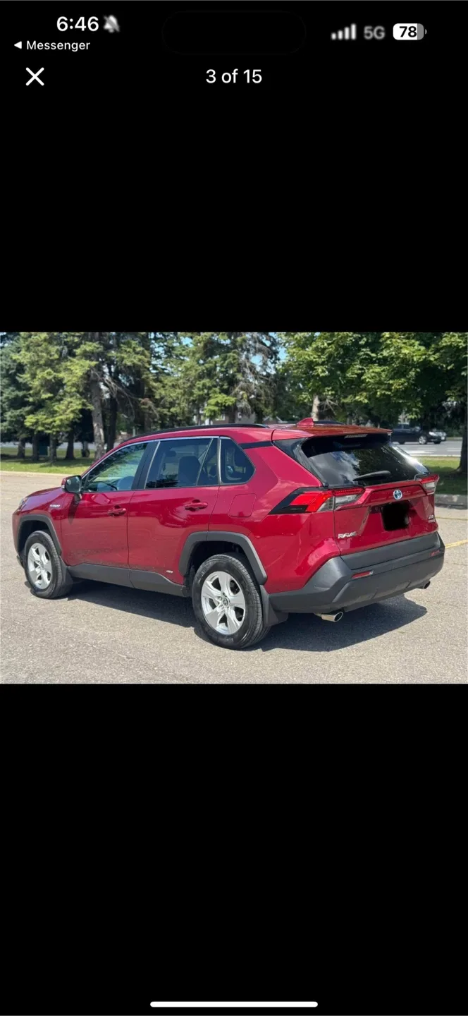 Red Toyota RAV4 XLE Premium image indicator(3)