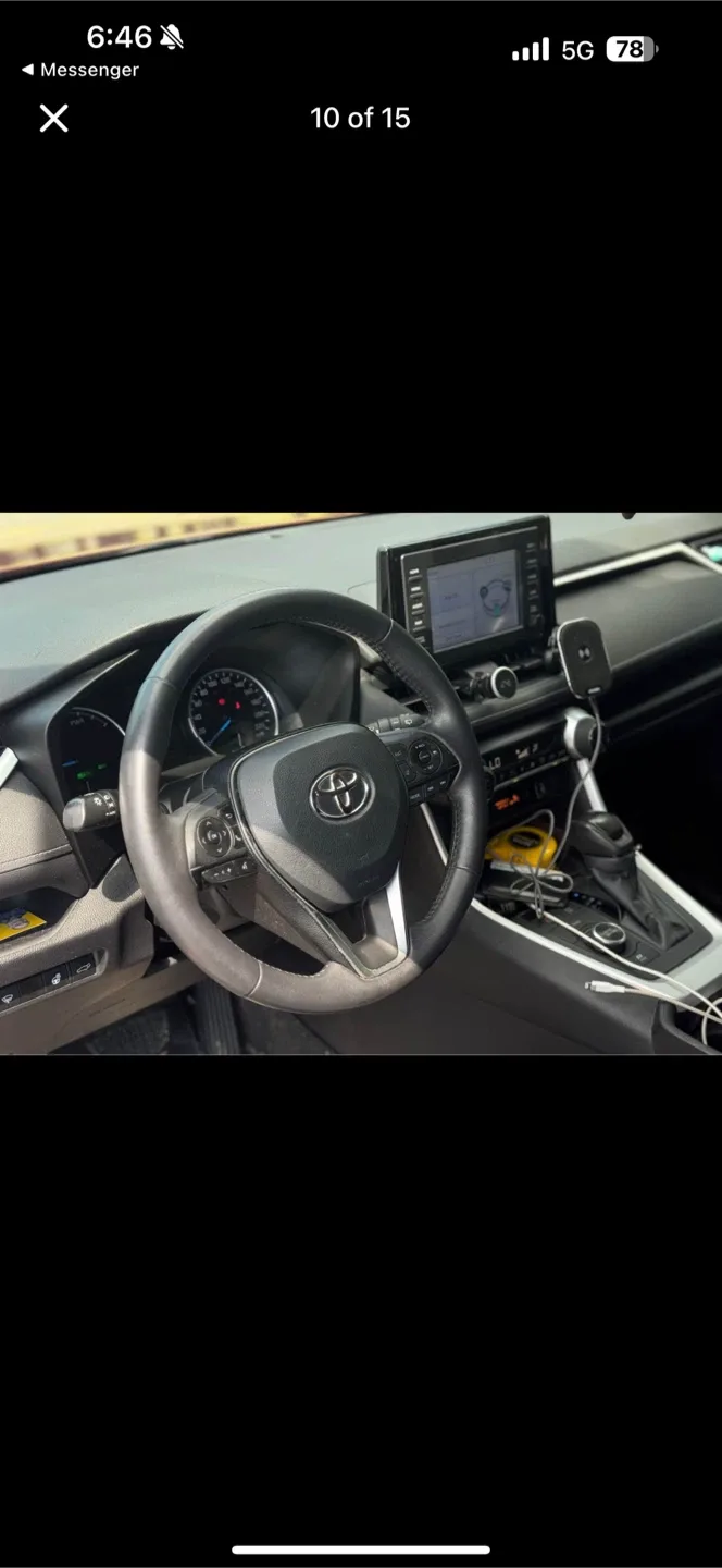 Red Toyota RAV4 XLE Premium image indicator(9)