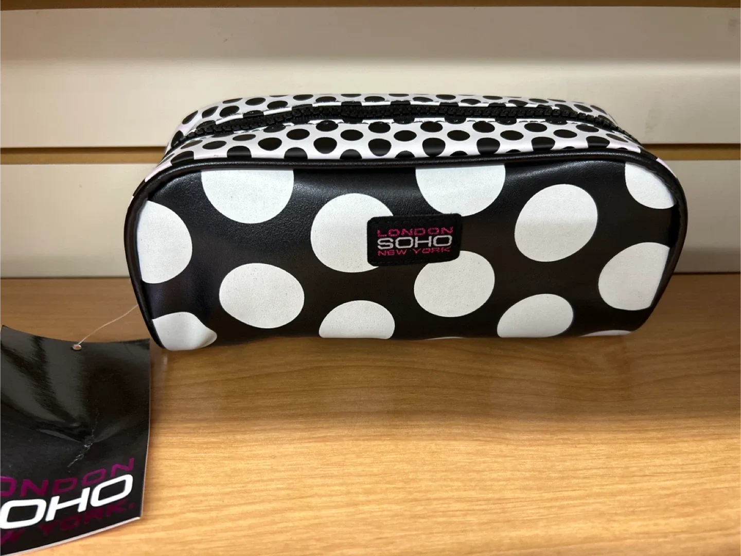 London Soho New York Cosmetic Bag NWT
