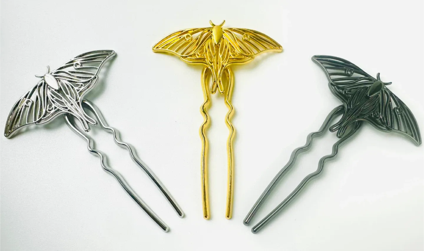 🦋 Elegant Butterfly Hair Pins – Set of 3 (Brand New!) 🦋