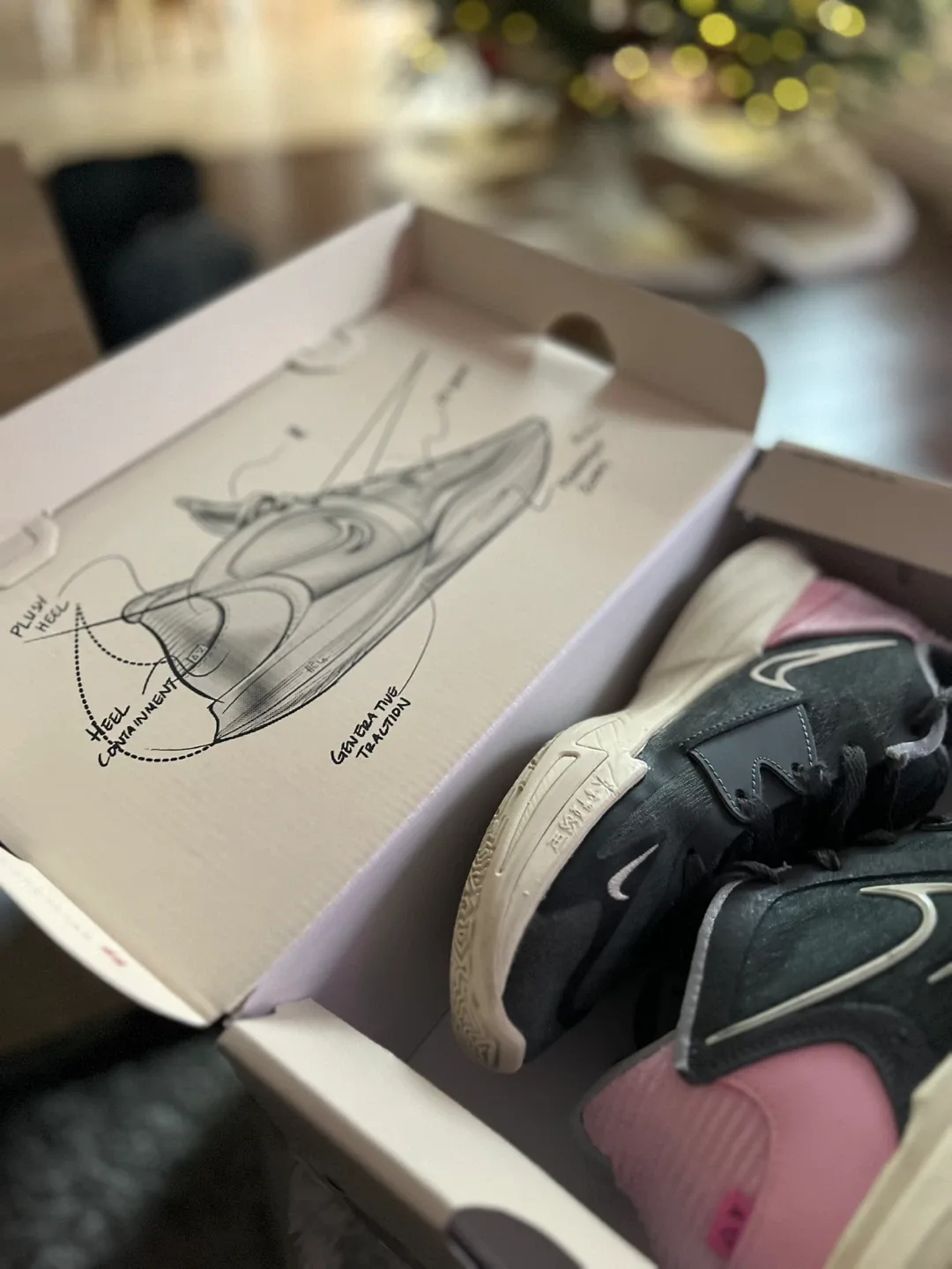 Nike Kyrie Low 5, Size 7 image indicator(6)