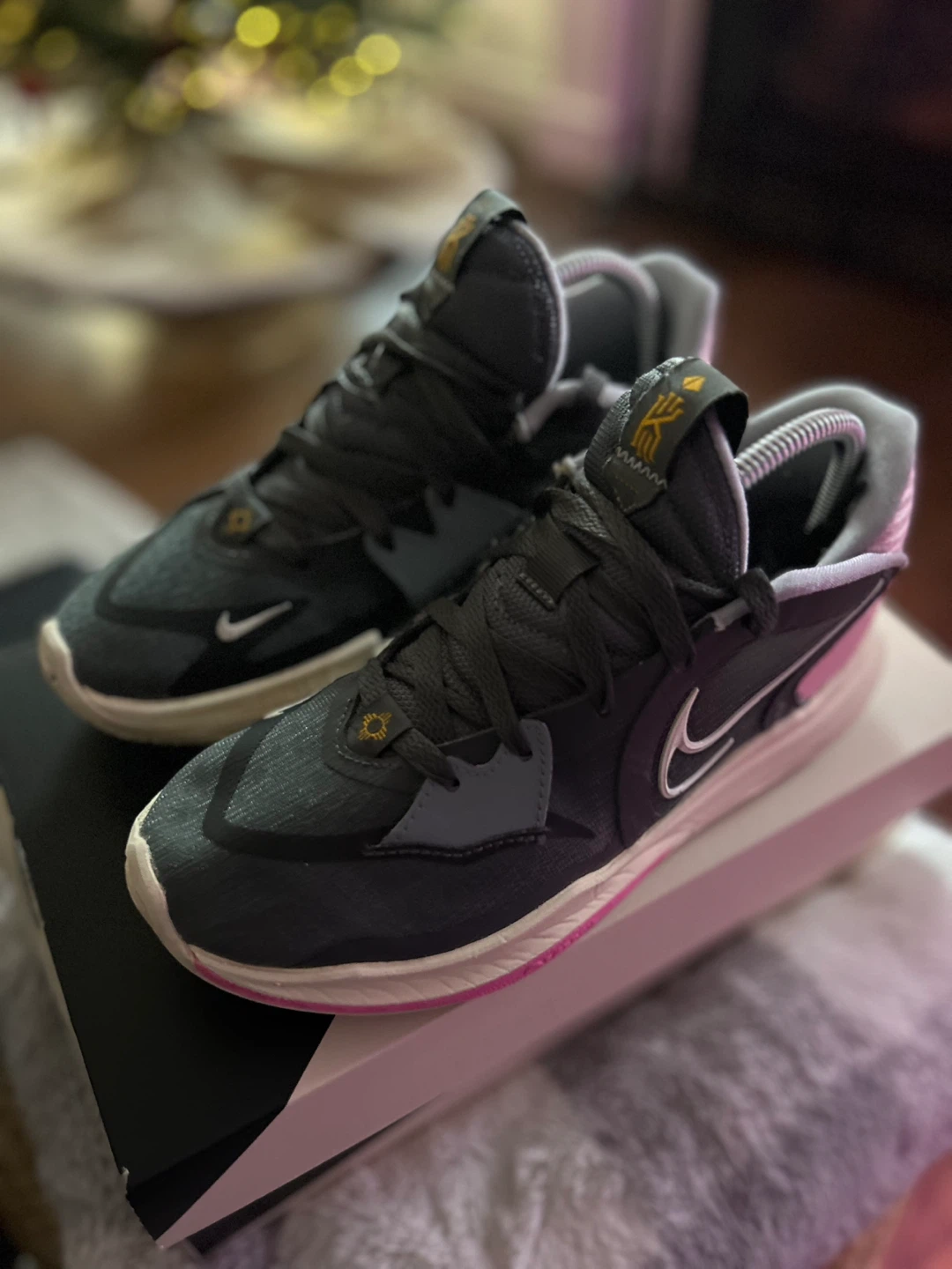 Nike Kyrie Low 5, Size 7 - photo 2