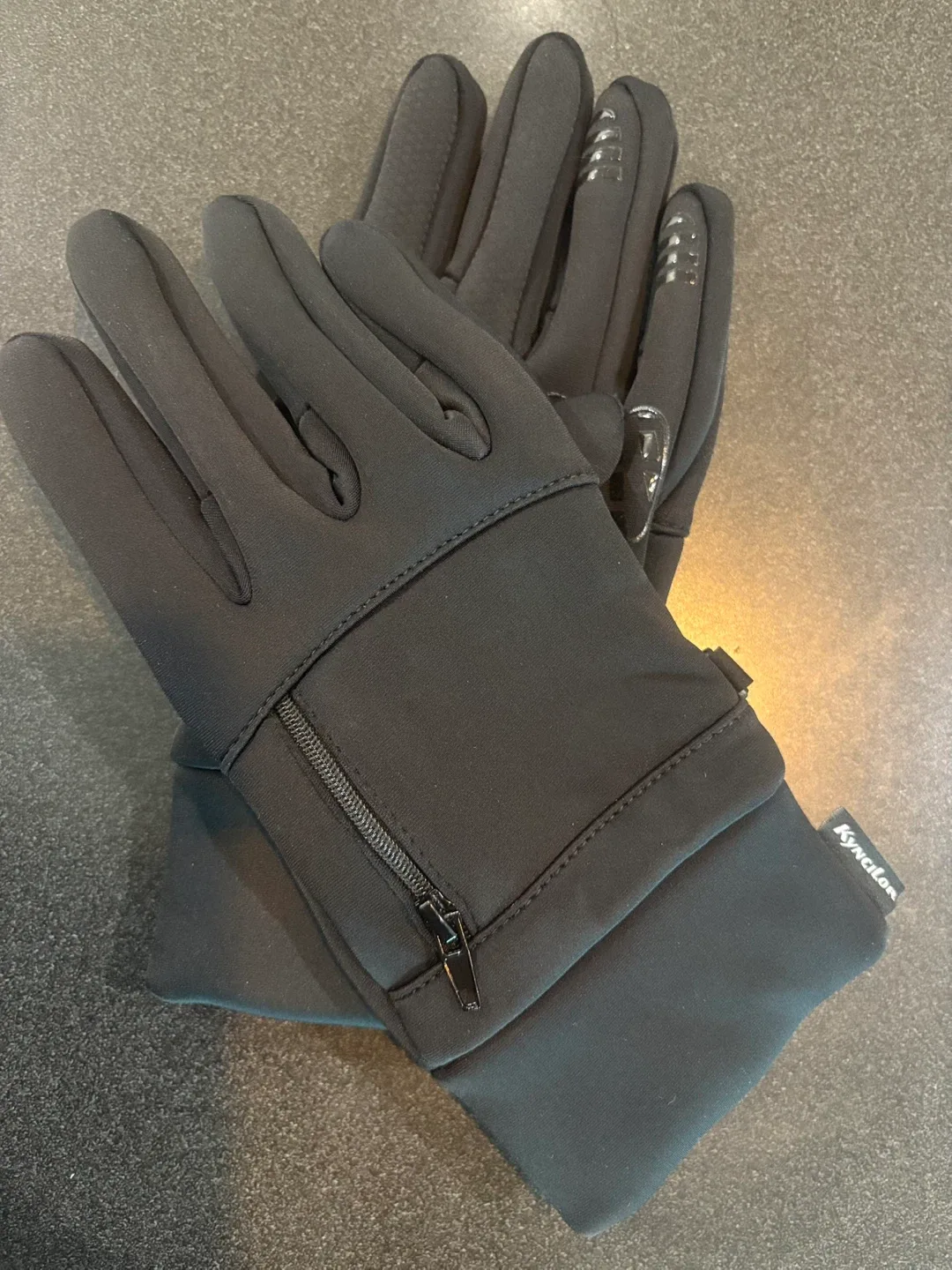 Kyncilor Black Gloves image indicator(3)