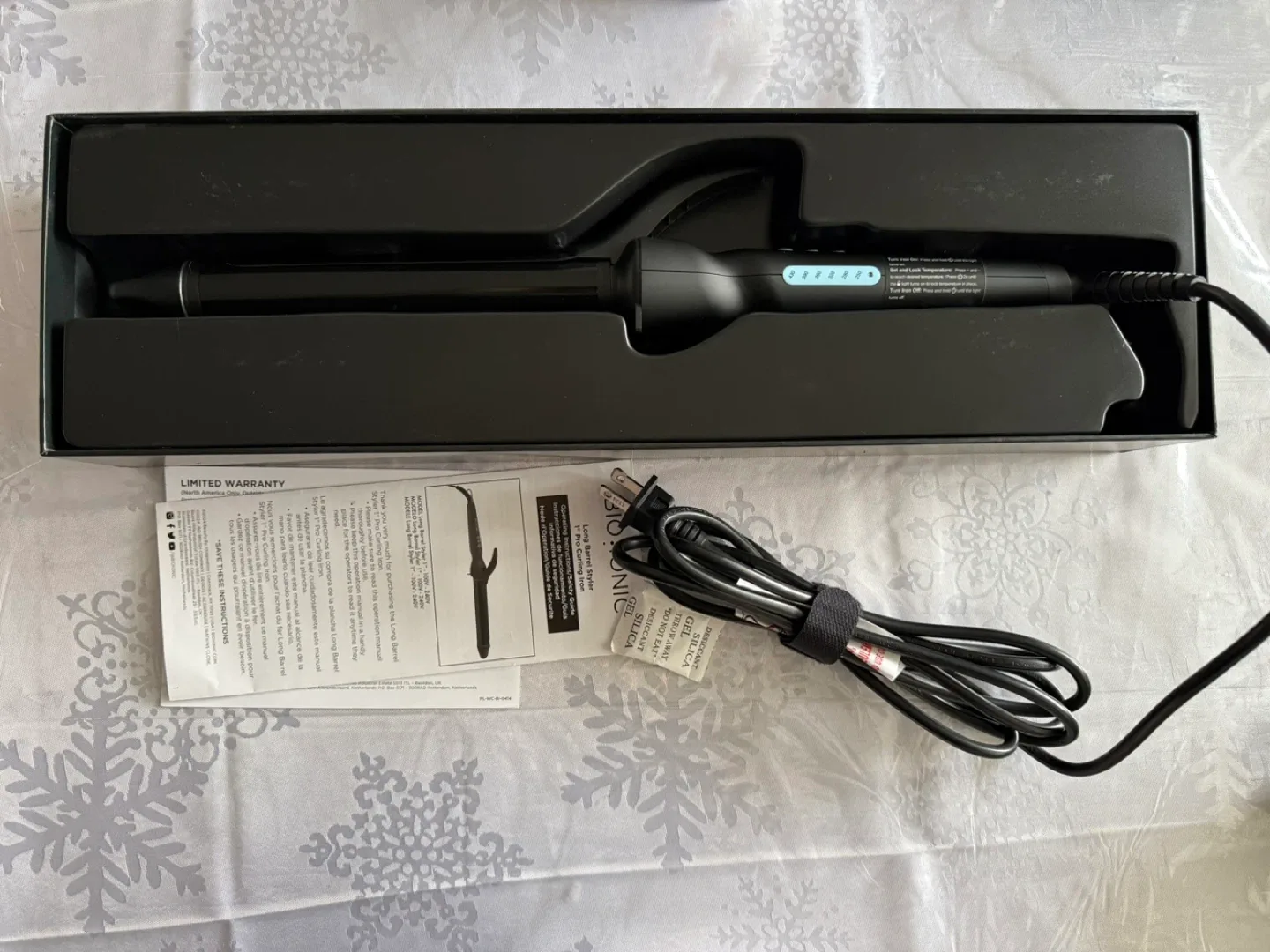 New! Bio Ionic Long Barrel Styler 1" Curling Iron image indicator(4)