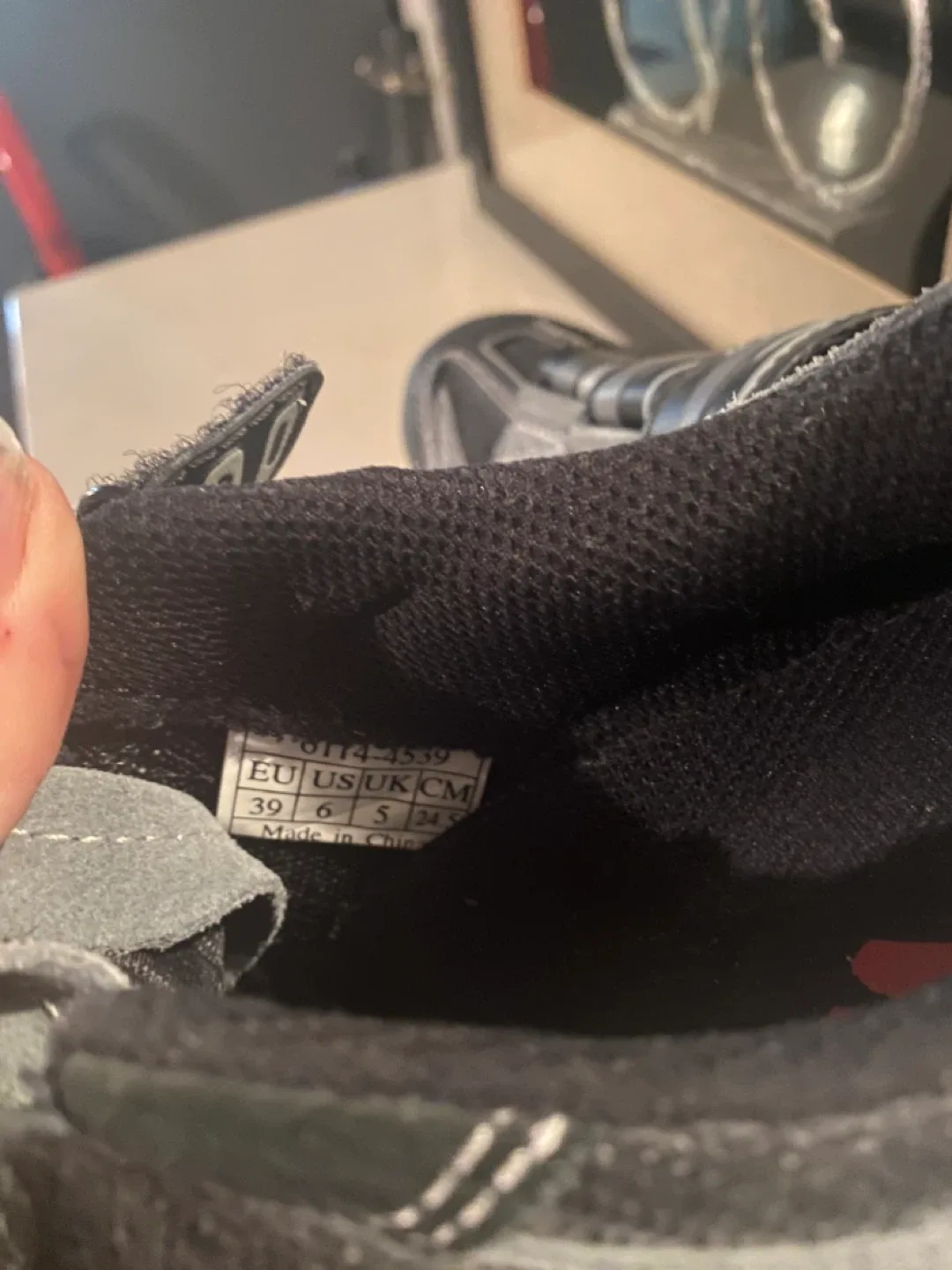 Specialized Cycling Shoes US 6 / EU 39 image indicator(3)