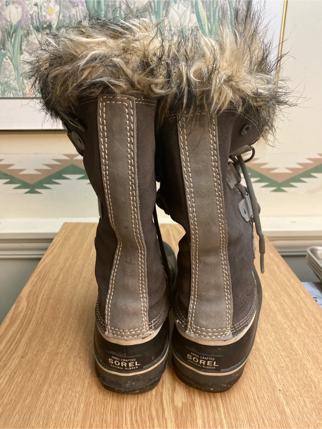 Snow boots