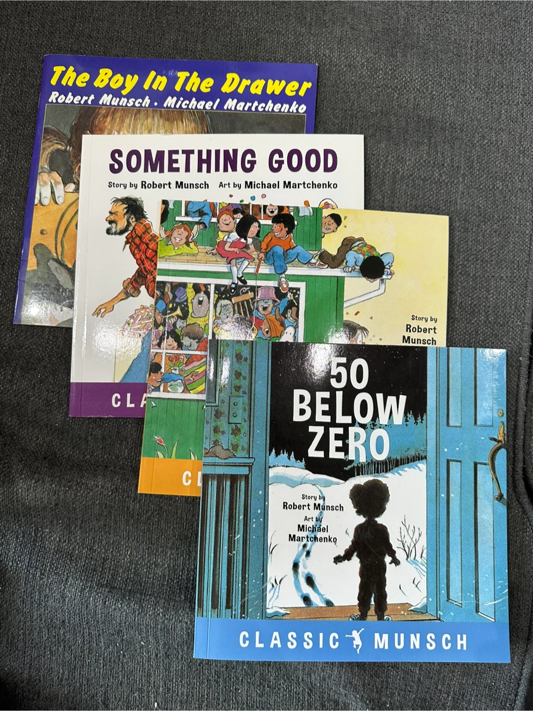 Giftable : Robert Munsch Classic Books Bundle #cleanout